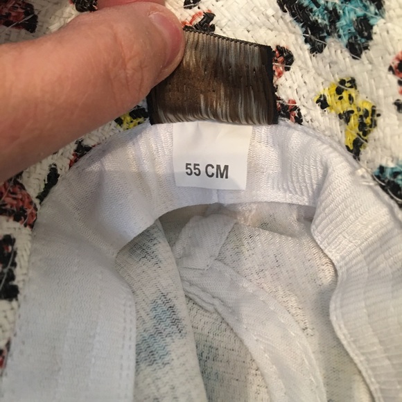 Jacobson Children’s Bucket Hat White With Colored Butterflies Size Small EUC - Picture 5 of 6